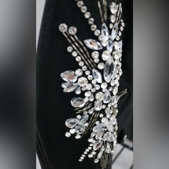 NWOT- Blank NYC Embellished Vegan Leather Moto Jacket Size Small - Picture 4 of 7